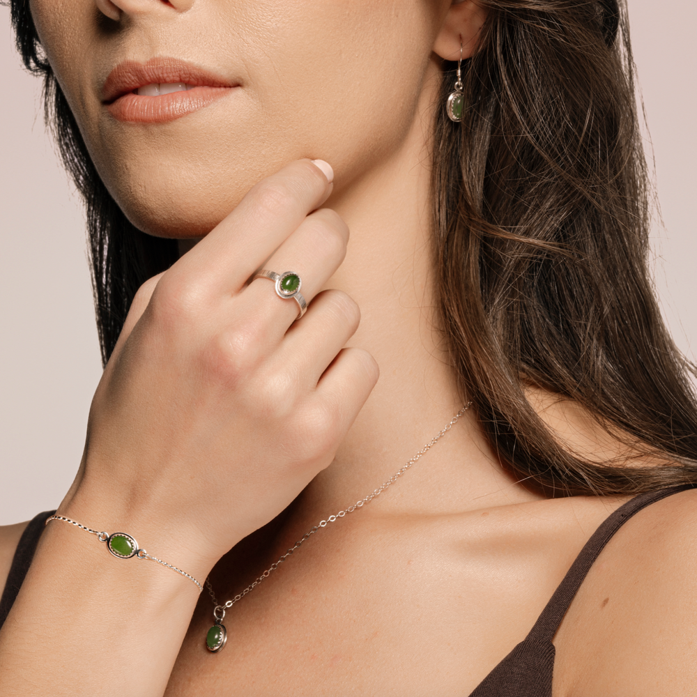 Ria Jade Earrings, Necklace and Bracelet Set on model.