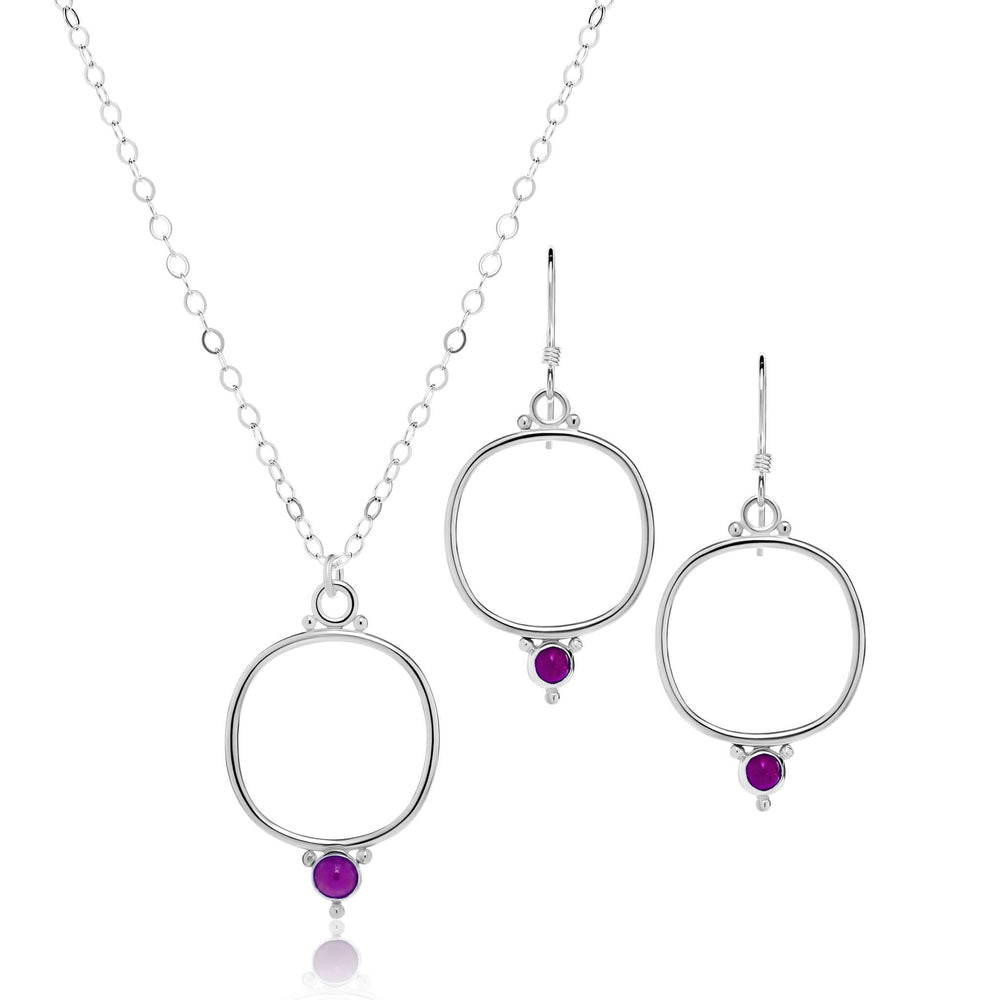 
                
                    Load image into Gallery viewer, Cushion frame dewdrop set with amethyst.
                
            