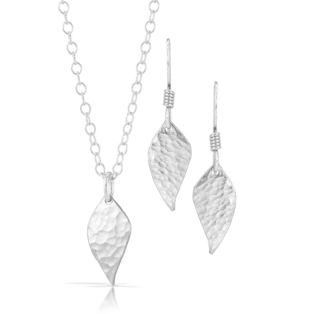 
                
                    Load image into Gallery viewer, Handmade silver leaf jewelry set.
                
            